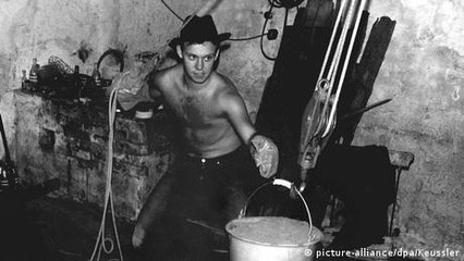 Escaping East Germany via tunnel