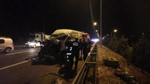 Son dakika haber | Anadolu Otoyolu bağlantı yolunda panelvan sürücüsünün yaralandığı kaza ulaşımı aksattı