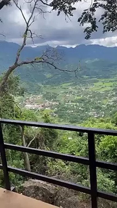 Enfrentamiento en la frentera Guatemala México, deja dos vehículos incendiados-