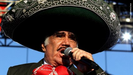 Vicente Fernández tiene una leve mejoría de salud, pero sigue delicado