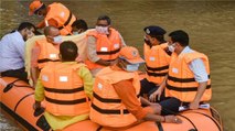 Yogi surveys flood-affected areas in Varanasi by boat