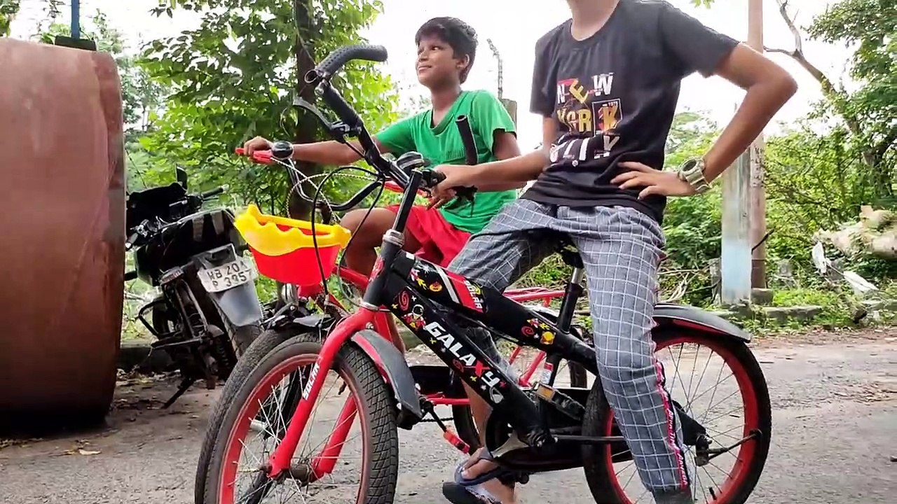 Gully bicycle race  bicycle race in desi style  children cycle race #bicycle #cyclerace #india