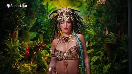 Karol G canta en inglés en "Don’t Be Shy" junto a Tiesto y se muestra muy atractiva