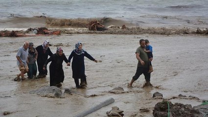 Son Dakika: Karadeniz'deki sel felaketinde bilanço ağırlaşıyor! Hayatını kaybedenlerin sayısı 27'ye yükseldi