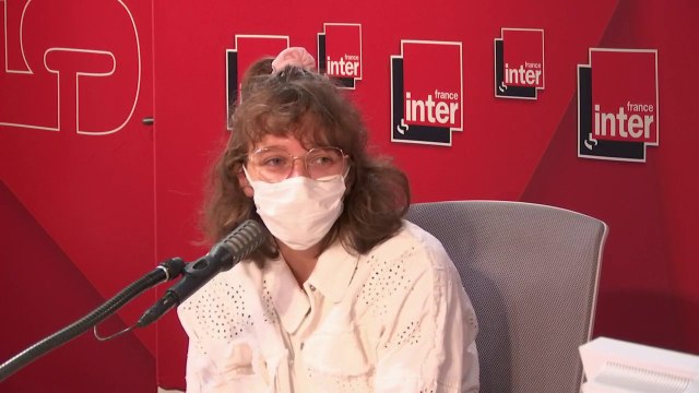 Charlotte Abramow : J'ai été passionnée tout de suite (...). Ca a commencé sans vraiment que je le sache, avec ce petit appareil photo jetable. Aux parents qui écoutent France Inter, je conseillerais d'offrir un appareil jetable à leurs enfants.