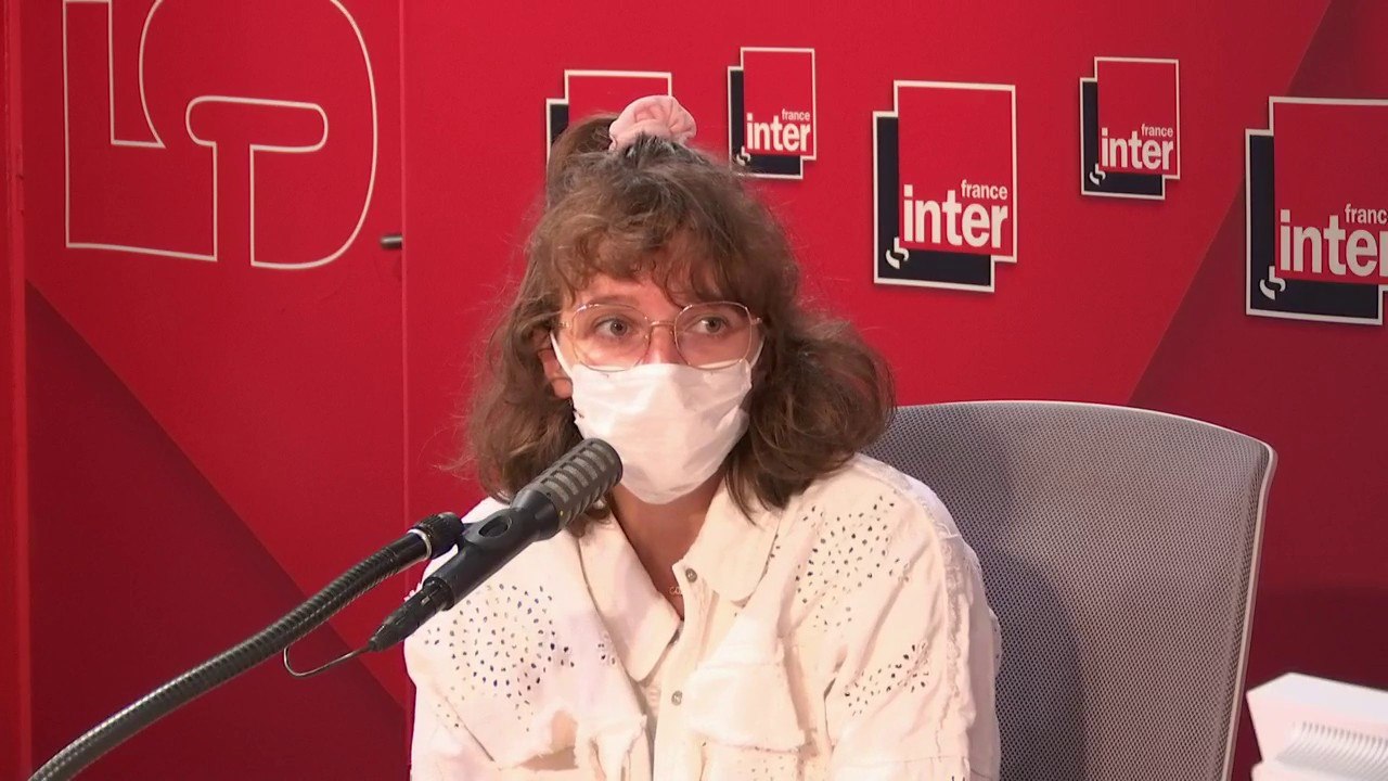 Charlotte Abramow : "Photographier un corps, c'est prendre le temps de le regarder, de le comprendre, de voir des choses qu'on n'avait pas vues, de l'analyser, d'analyser à quoi est corrélé ce corps, dans quel espace il vit."