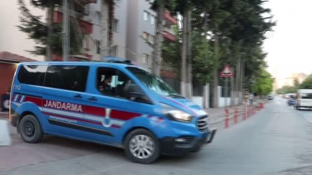 Terör örgütü PKK/KCK propagandası yaptıkları iddiasıyla 4 kişi yakalandı