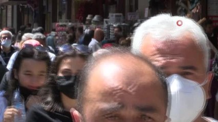 Gaziantep'te çarşılarda yoğunluk sürüyor
