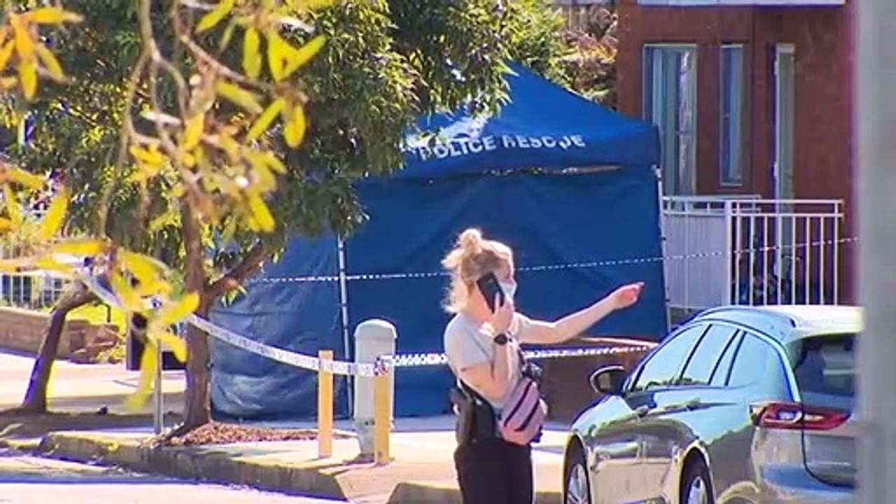 Man arrested after fatal stabbing in Sydney's inner-west - video ...