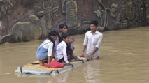 Flood fury in Kashi, Ganga flowing in the streets