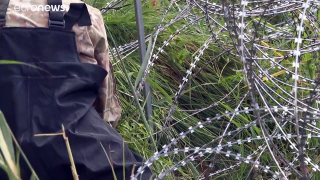 شاهد: أوكرانيا تمنح أطنانا من الأسلاك الشائكة كمساعدات إنسانية إلى ليتوانيا لحماية حدودها مع بيلاروس