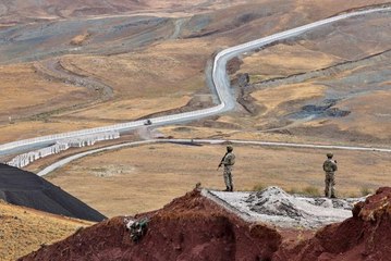 İran sınırı hem havadan hem karadan göz hapsinde tutuluyor