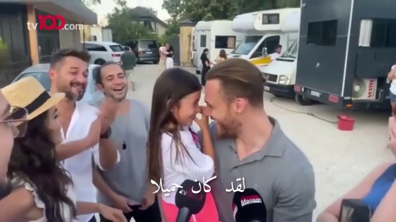 انت اطرق بابي مقابلة الكاست كاملة مترجمة  من اخ...