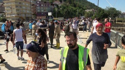 Sinop’ta panik anları: Köprüde çökme tehlikesi