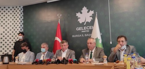 Gelecek Partisi Genel Başkanı Davutoğlu, partisinin Bursa İl Başkanlığı'nda konuştu