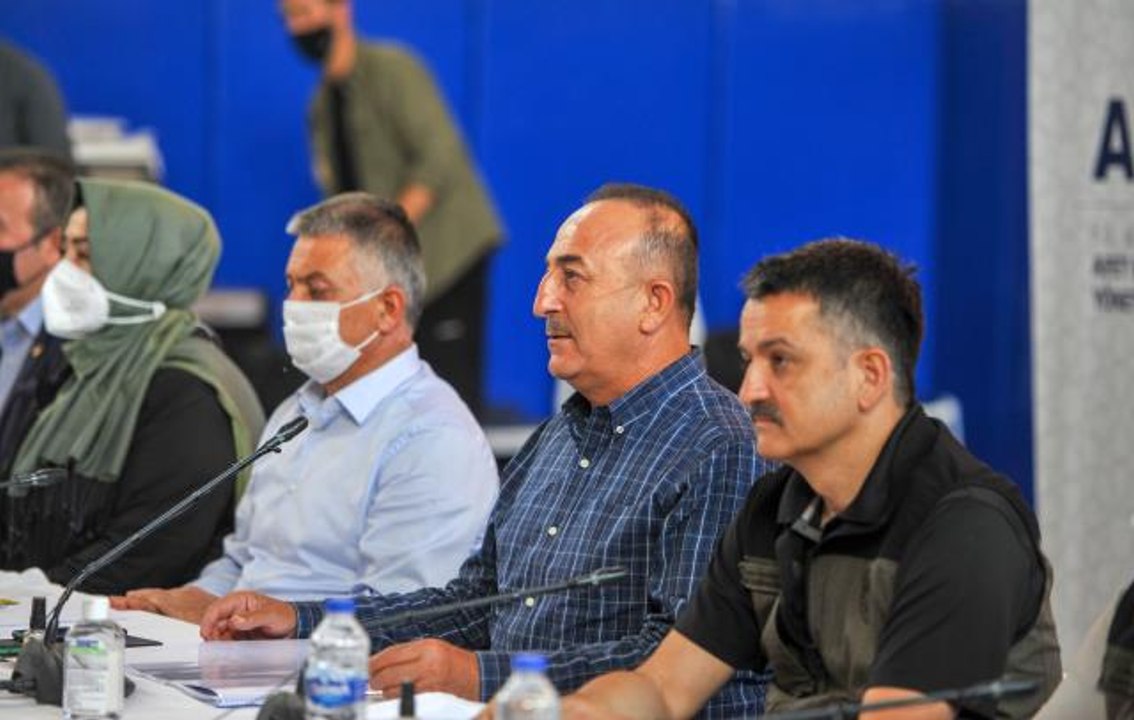 Son dakika haberi | Bakanlar Çavuşoğlu ve Pakdemirli, Manavgat'ta koordinasyon toplantısına katıldı