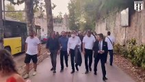 Beşiktaş'ta Ahmet Nur Çebi taraftarların arasına karıştı