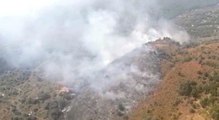 Belpasso (CT) - Incendi boschivi, in azione elicottero dei Vigili del Fuoco (13.08.21)