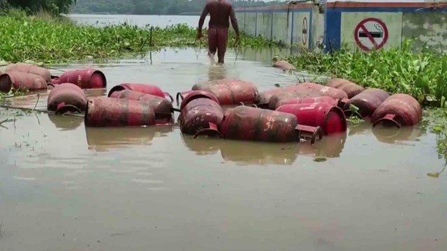Flood wreaks havoc in UP, MP and Bengal, see visuals