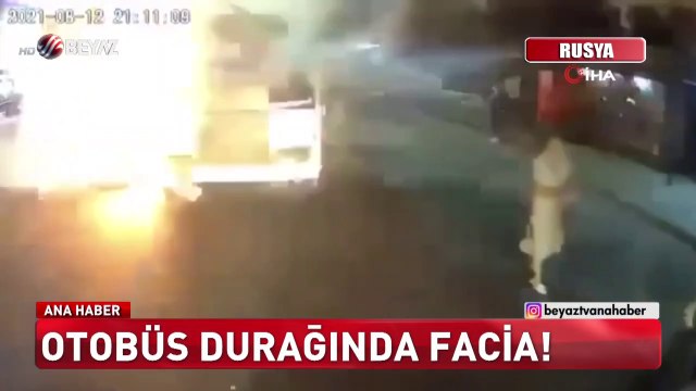 Otobüs durağında facia! Patlama Anı Kameralarda 2 kişi Öldü 19 Yaralı