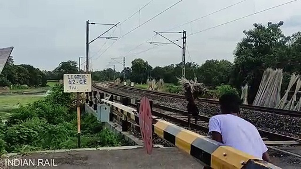 KATWA TO BANDEL 12 COACH EMU LOCAL AT RAILGATE AT A BEAUTIFUL LOCATION __ INDIAN RAILWAY