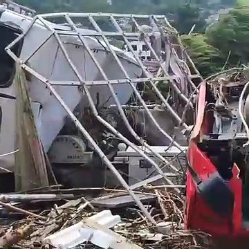 Bozkurt'ta selin sokaklarda yarattığı yıkım böyle görüntülendi