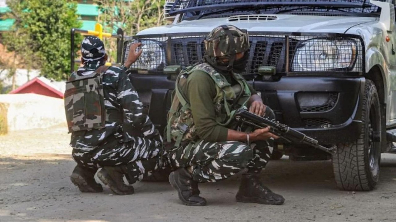 Major terror bid foiled in J&K, 4 Jaish terrori...