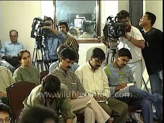 Manoj Prabhakar presents a videotape on match-fixing in 2000