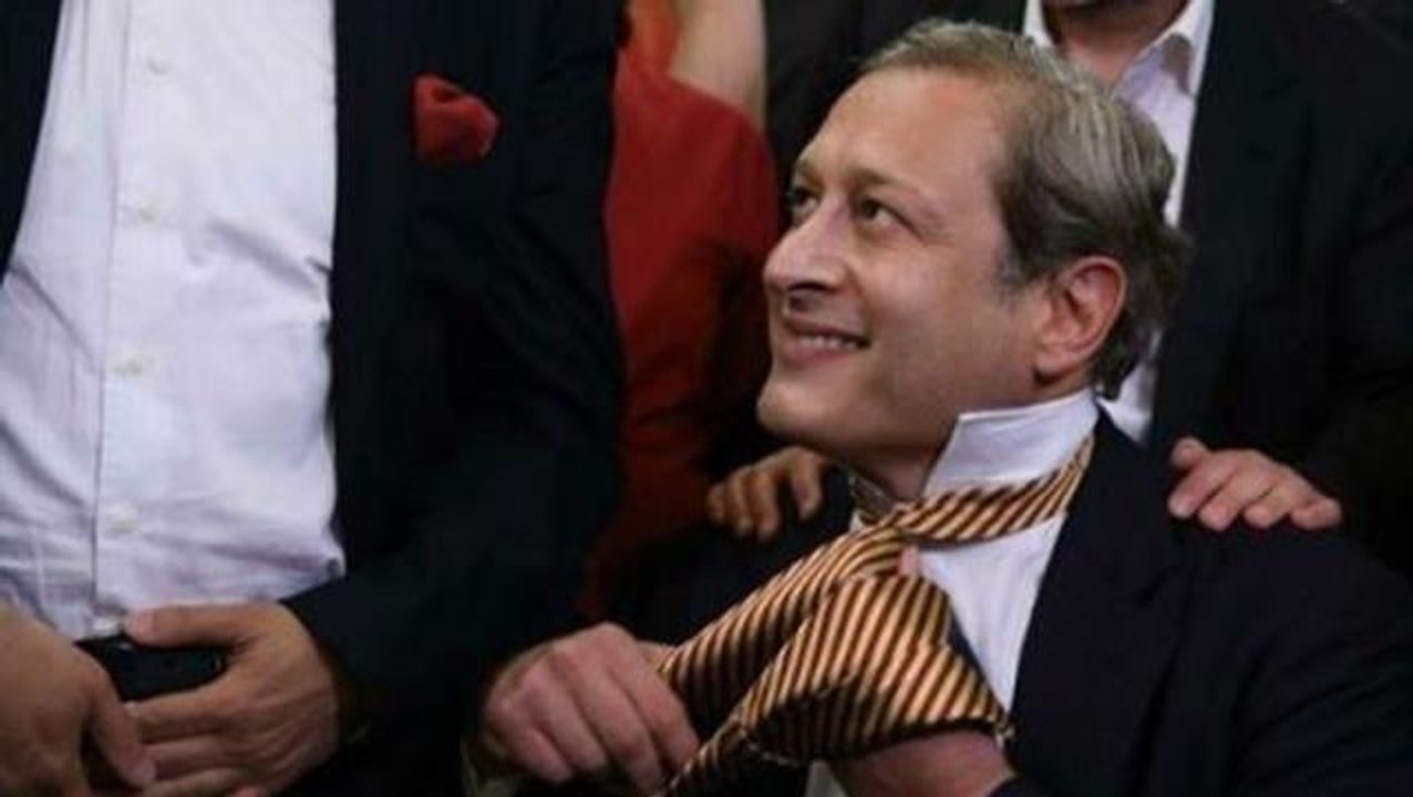 Galatasaray Başkanı Burak Elmas, kulübe 100 milyon dolar verecek sponsoru buldu