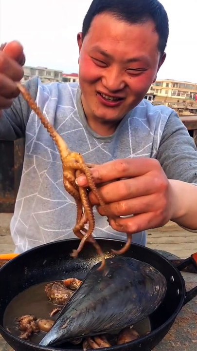 SPICY SEAFOOD | SQUID OCTOPUS SUPER NICE EATING |  أصوات الأخطبوط ال | #shorts #74
