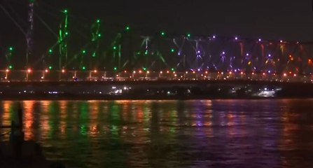 ৭৫তম স্বাধীনতা দিবসের আগে আলোকিত হাওড়া ব্রিজ | Oneindia Bengali