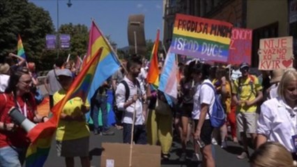 El Orgullo bosnio demanda cambios legales por la igualdad y contra el odio