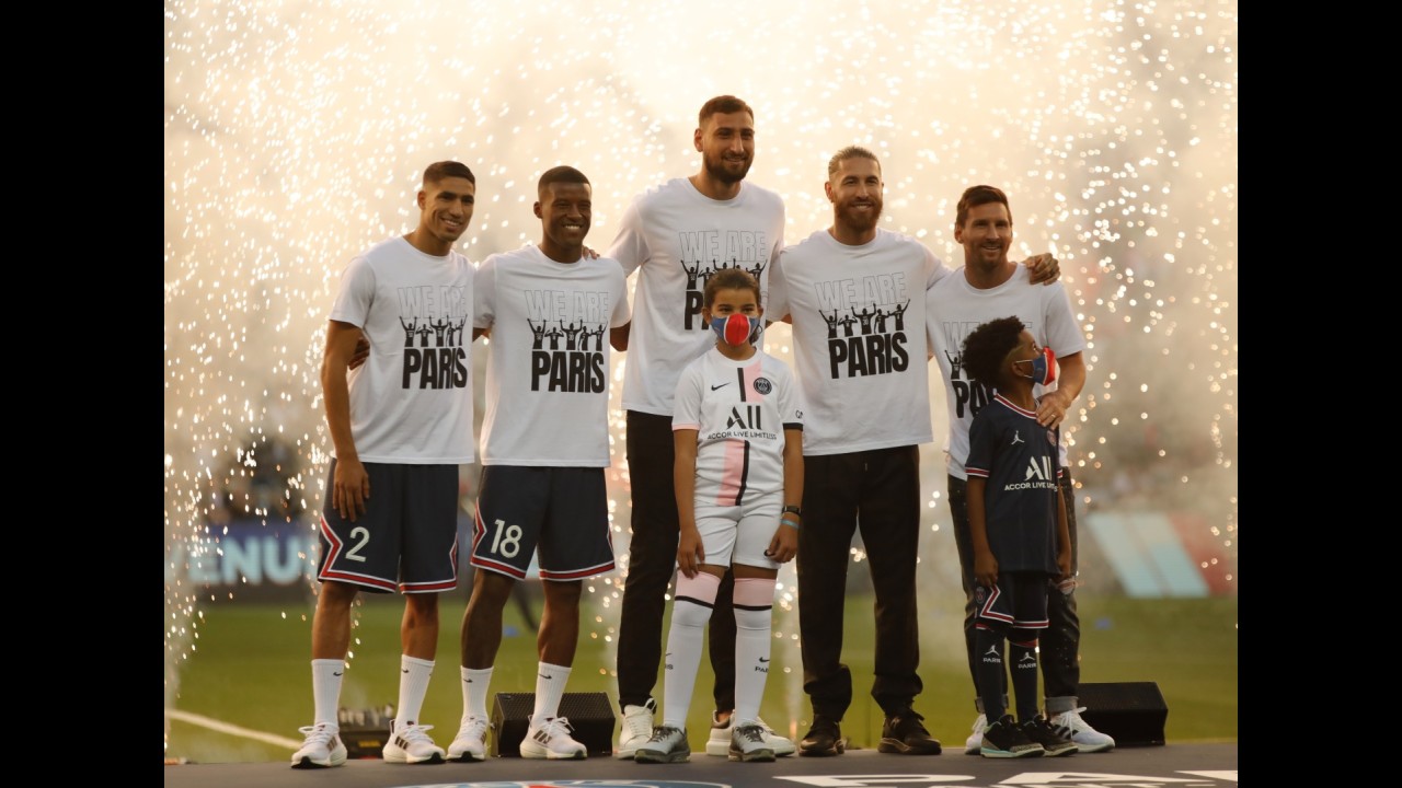  ¡LA PRESENTACIÓN DE LOS REFUERZOS DEL PSG EN SU CASA! 