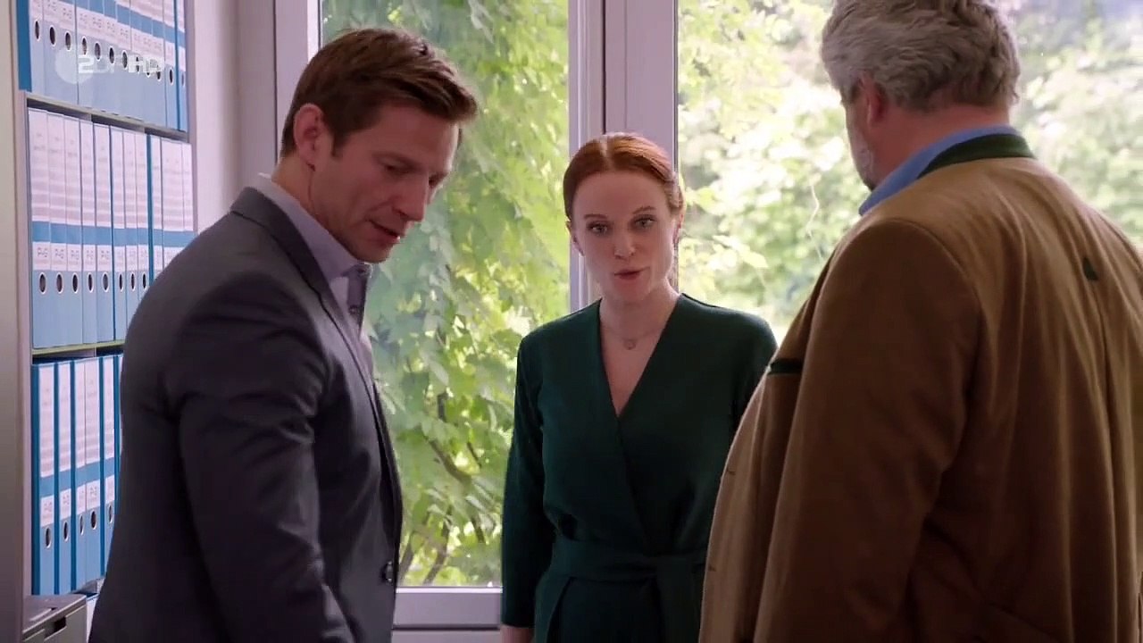 Die Rosenheim-Cops (440) Staffel 19 Folge 11 - Hochzeit in Gefahr