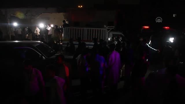 Pakistan'da bombalı saldırı: 11 ölü