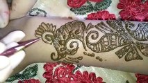 Beautyfull arabic mehandi design. back hand mehandi design