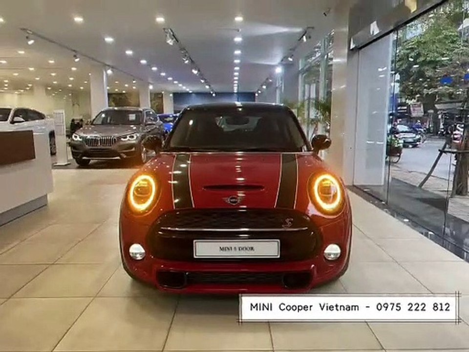 MINI Cooper 5 Cửa màu đỏ Chilli Red RỰC RỠ MỘT GÓC PHỐ NGANG QUA | Cường MINI Cooper : 0975 222 812