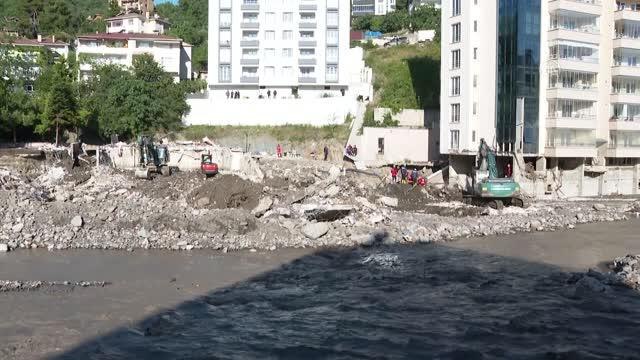 KASTAMONU - Bozkurt ilçesindeki arama kurtarma ve enkaz çalışmaları aralıksız sürüyor