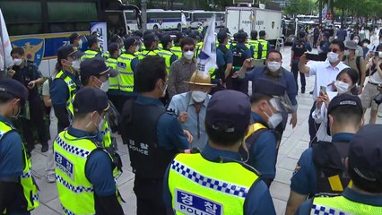 전광훈 단체 기자회견 시간·장소 변경...경찰 차벽·울타리 통제 / YTN