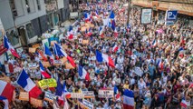 فرنسا.. احتجاجات ضد إلزامية الجواز الصحي ضمن إجراءات مواجهة كورونا