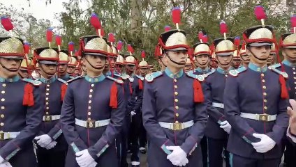 Presidente Bolsonaro fala aos cadetes da Aman. E eles respondem: "Brasil acima de tudo!"...