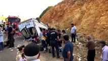 KAHRAMANMARAŞ - Minibüsün devrilmesi sonucu 10 kişi yaralandı