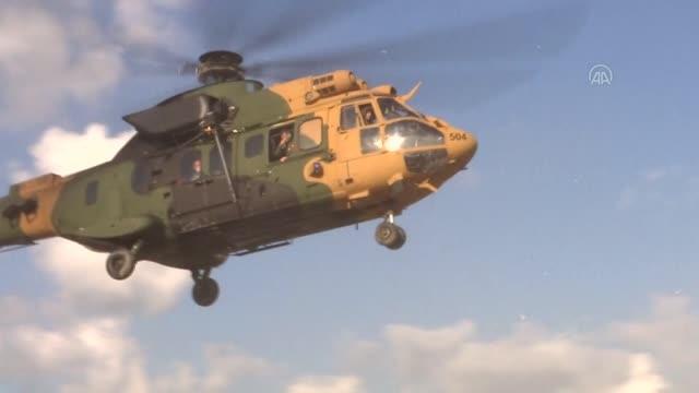 KASTAMONU - Sel felaketinin yaşandığı Bozkurt'ta köylere helikopterle erzak yardımı