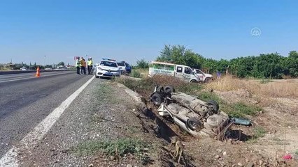 Son dakika haberi: Otomobil su kanalına devrildi: 2 ölü, 2 yaralı