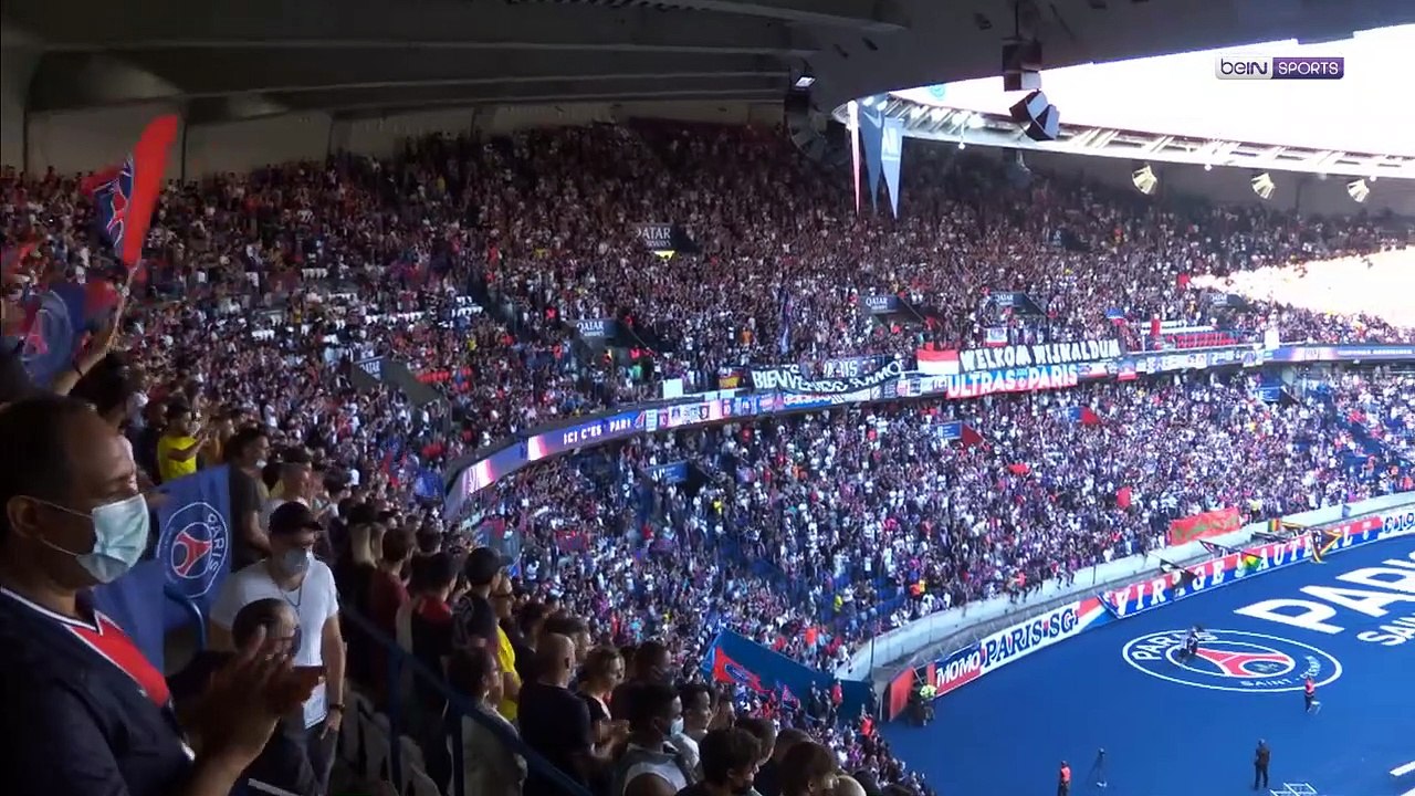 PSG  Les recrues accueillies en grande pompe par le Parc des Princes !