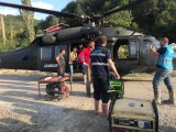 Son dakika haber! Sel felaketinin yaşandığı Ayancık'ta köylere helikopterle jeneratör götürüldü