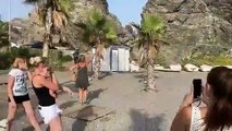 Bañistas ayudan a detener en la playa a dos narcos que llevaban 800 kilos de hachís