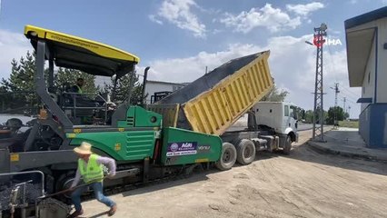 Sanayi sitesinde asfalt serim çalışmaları başladı