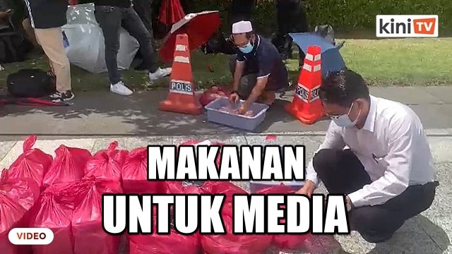 Istana sedia makanan, minuman untuk petugas media