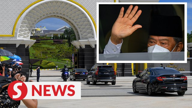 Muhyiddin arrives at Istana Negara for audience with King